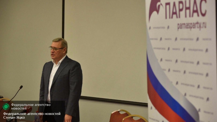 Самострел везде поспел: Касьянову осталось «вернуть Крым Украине» на улице Самострел везде поспел: Касьянову осталось «вернуть Крым Украине» на улице
